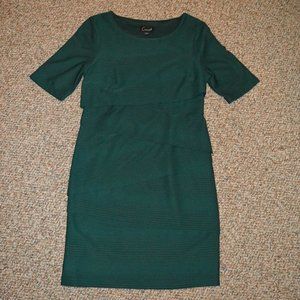 NWOT Size 8 Short Sleeve Forest Green Ruffle Layered Cocktail Dress